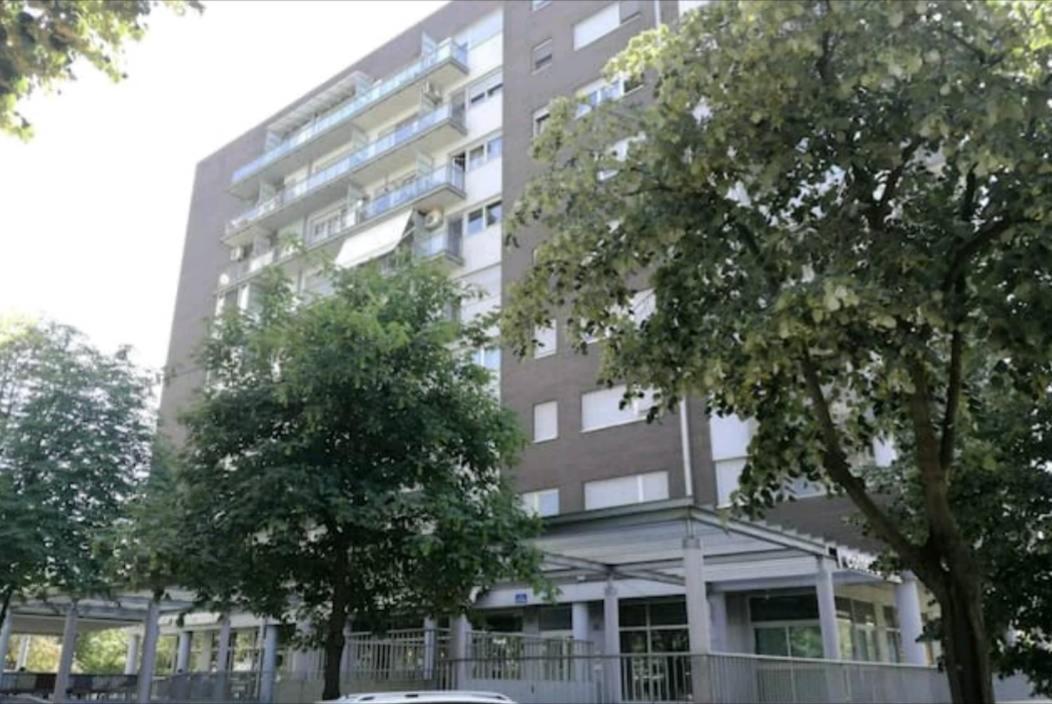 Apartamento Danube Pearl Belgrado Exterior foto